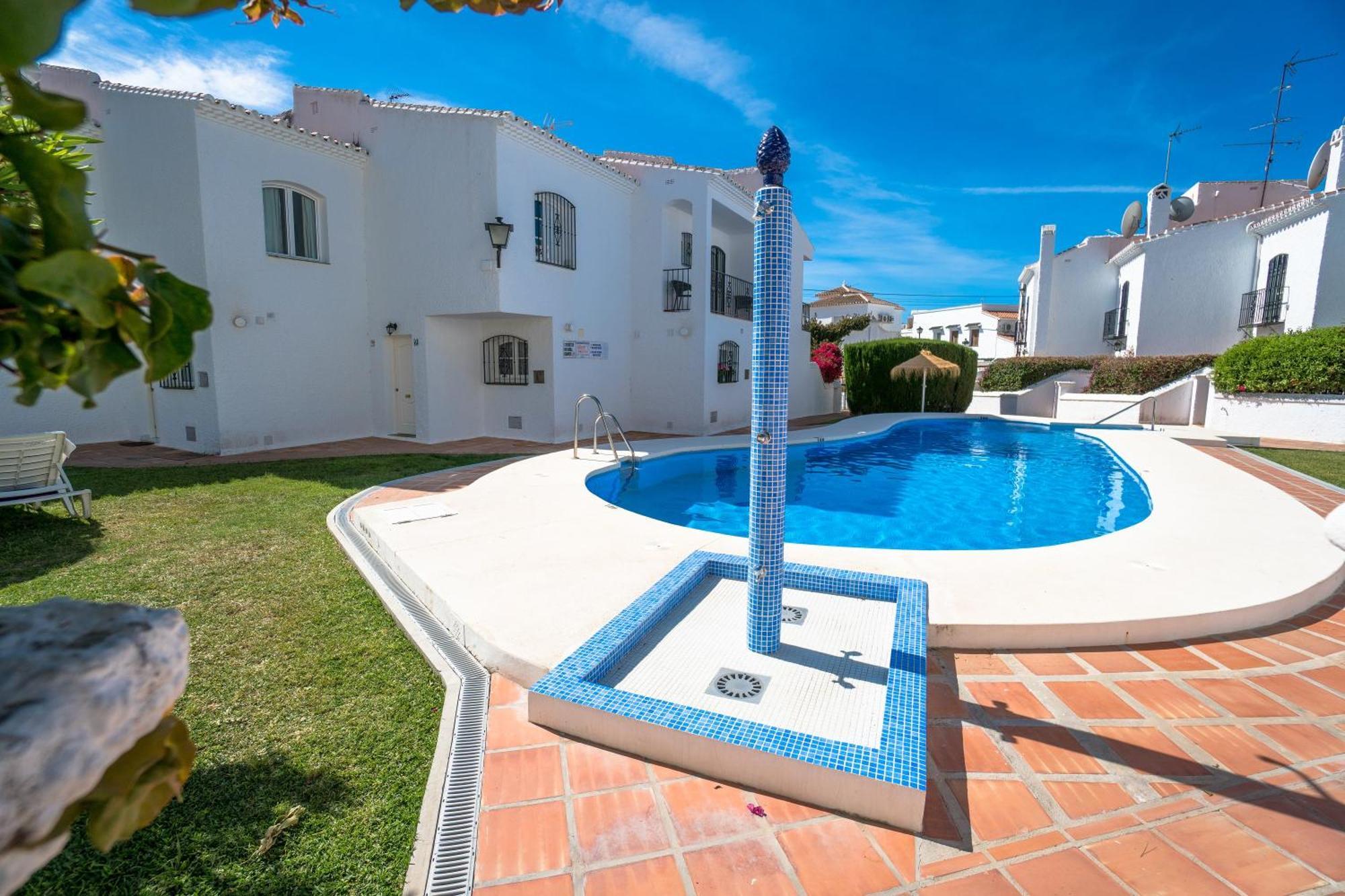 Los Pinos 19 Menyber Nerja Exteriér fotografie